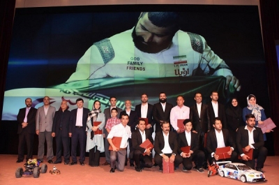 مراسم تجلیل از قهرمانان و پیشکسوتان موتورسواری و اتومبیلرانی با تجلیل از شهاب پیشانیدار برگزار شد